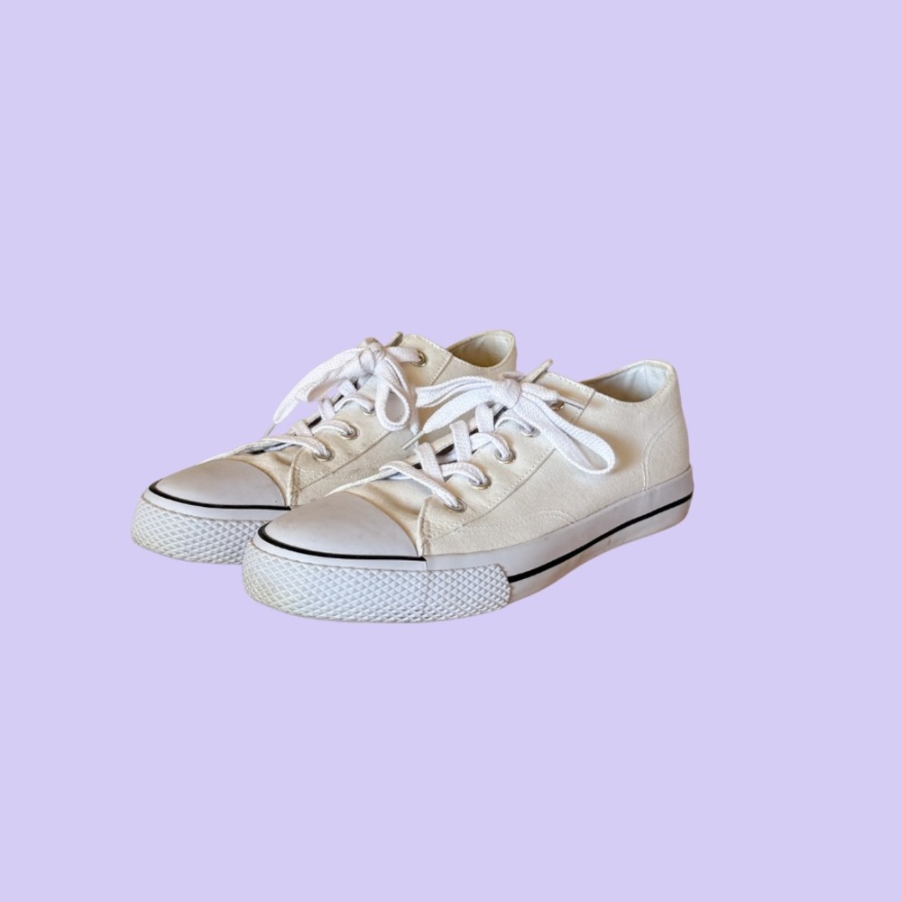 Airwalk Off-White Canvas Low Top Sneakers